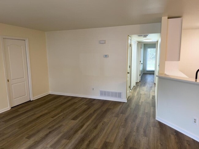 Building Photo - 162 Lindfield Cir