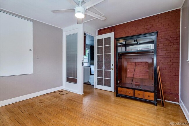 Building Photo - 123 S Pennsylvania St