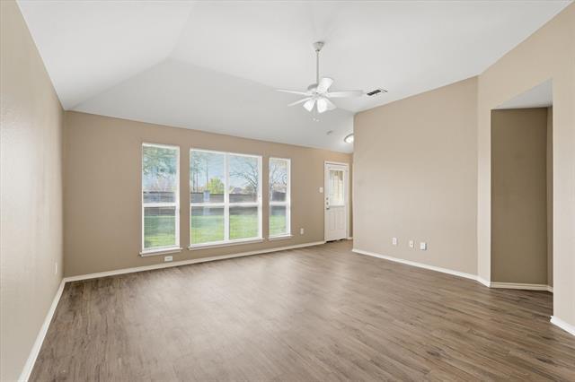 Building Photo - 9229 Chesapeake Ln