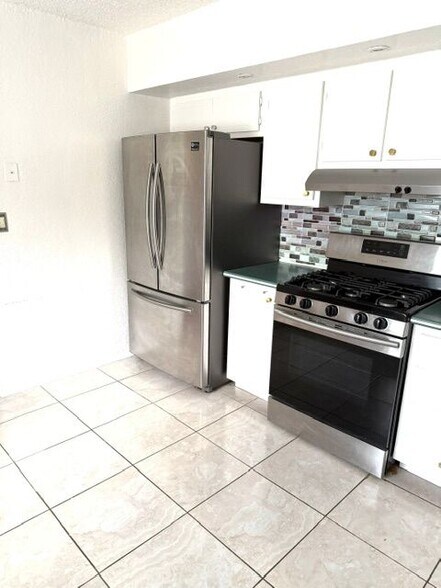 Building Photo - 2560 NW 81st Terrace