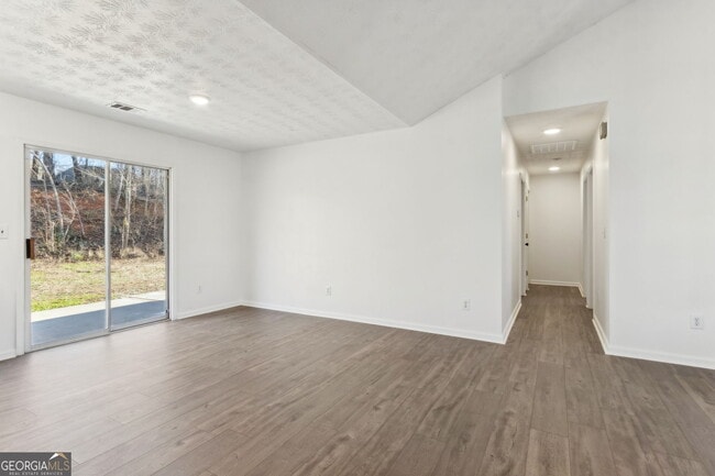 Building Photo - 410 Shenandoah Ct