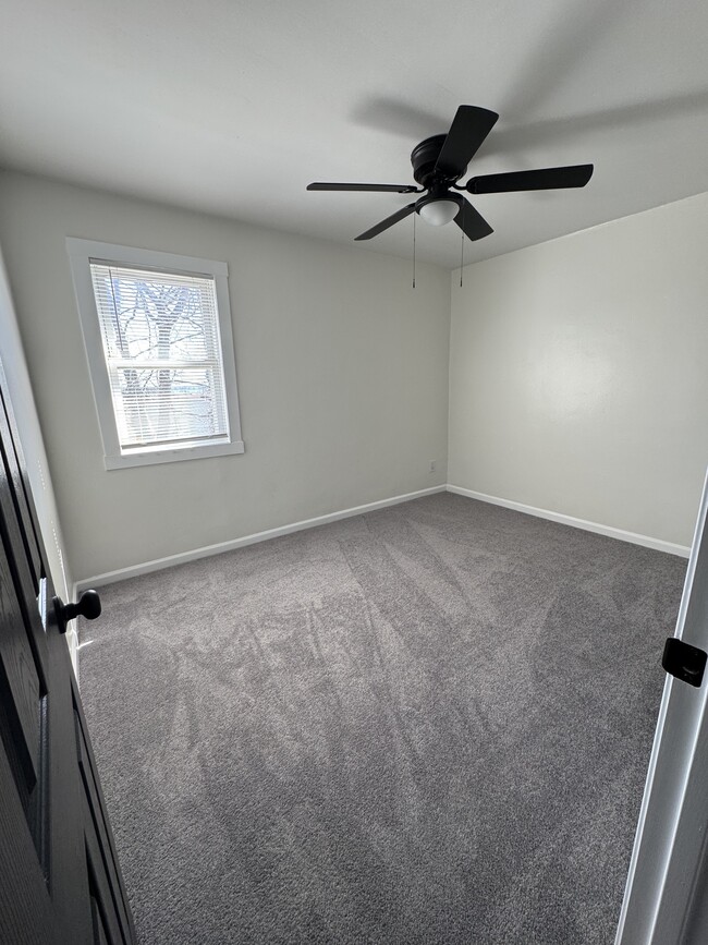 Building Photo - 47 N Cannon Dr