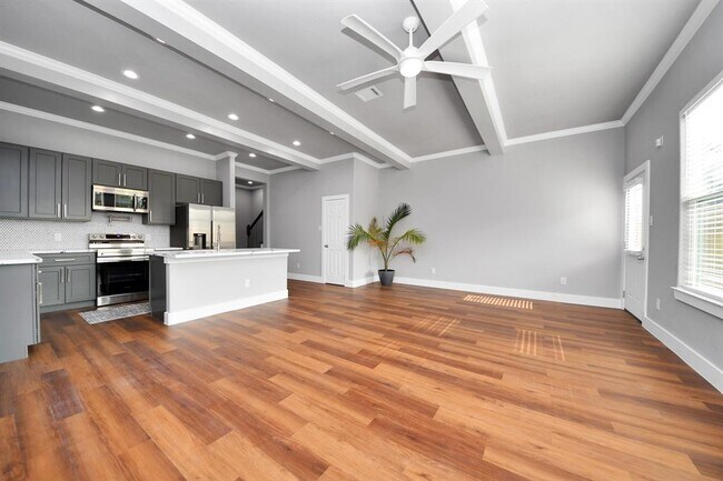 Building Photo - 6710 Letcher St