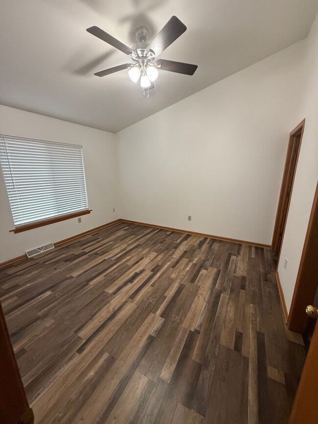 Building Photo - Summeridge Apartments