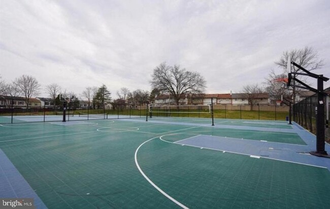 Building Photo - 1338 Springtide Pl