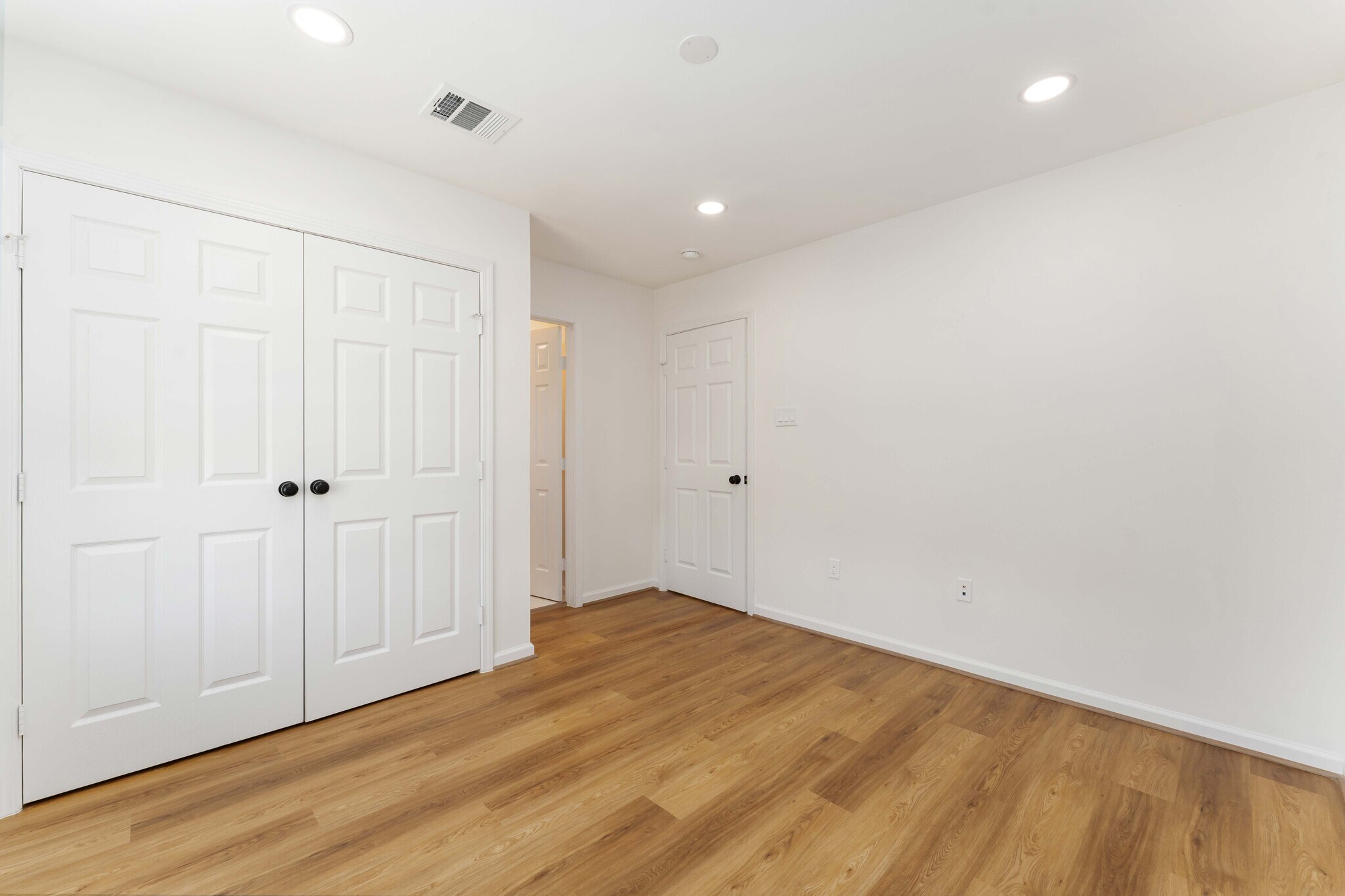 Bedroom 3 - Master - 9915 Porto Rico Rd
