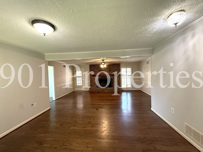 Building Photo - 7120 Toro Cove