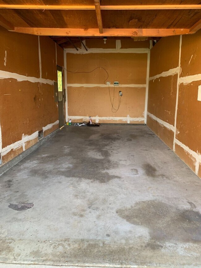 Building Photo - 1252-1254 Valerian Court