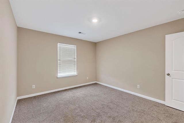 Building Photo - 272 Moonstone Way