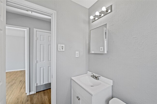 Building Photo - 710 13th St N