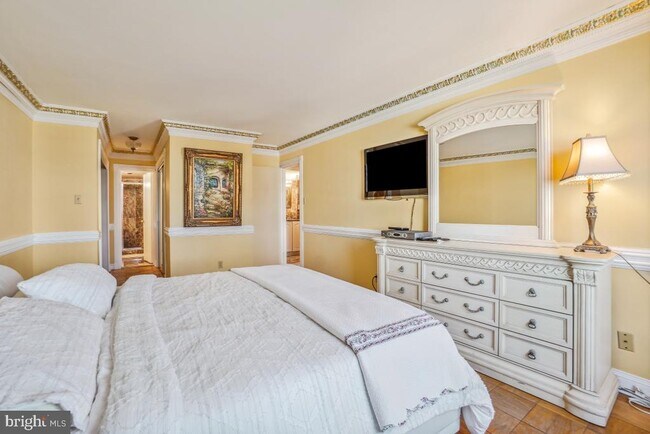 Building Photo - 5101 River Rd