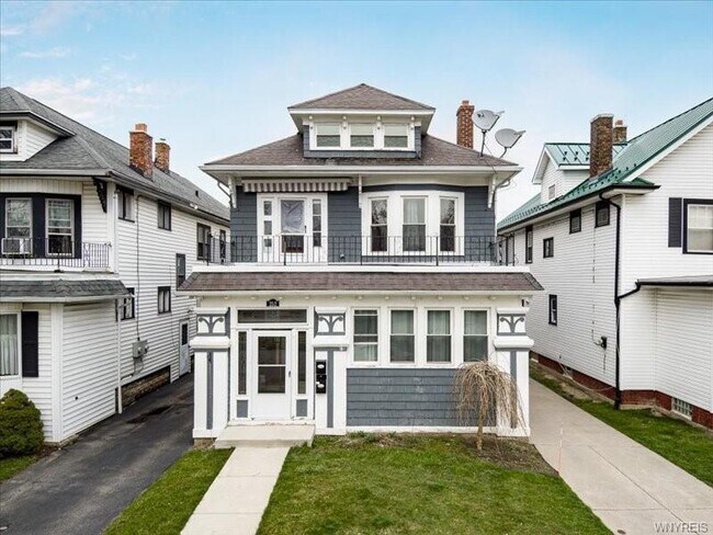 Building Photo - 252 Cumberland Ave