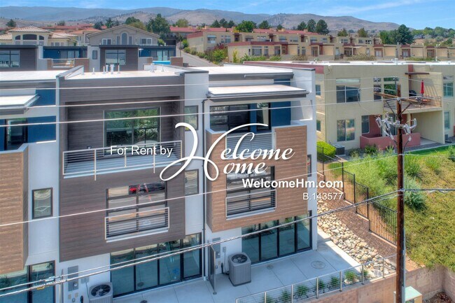 Building Photo - Coming Soon - NEWER Luxury Town Home Centr...