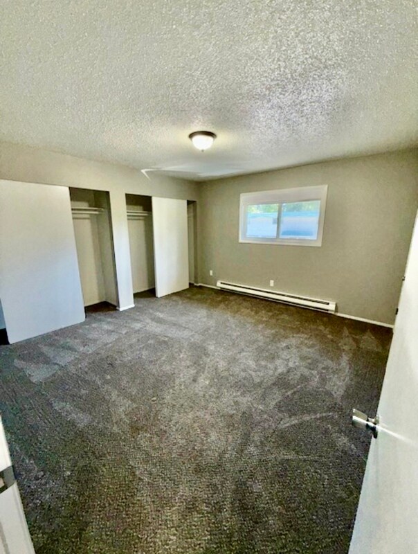Building Photo - 3437 Redwood Ave