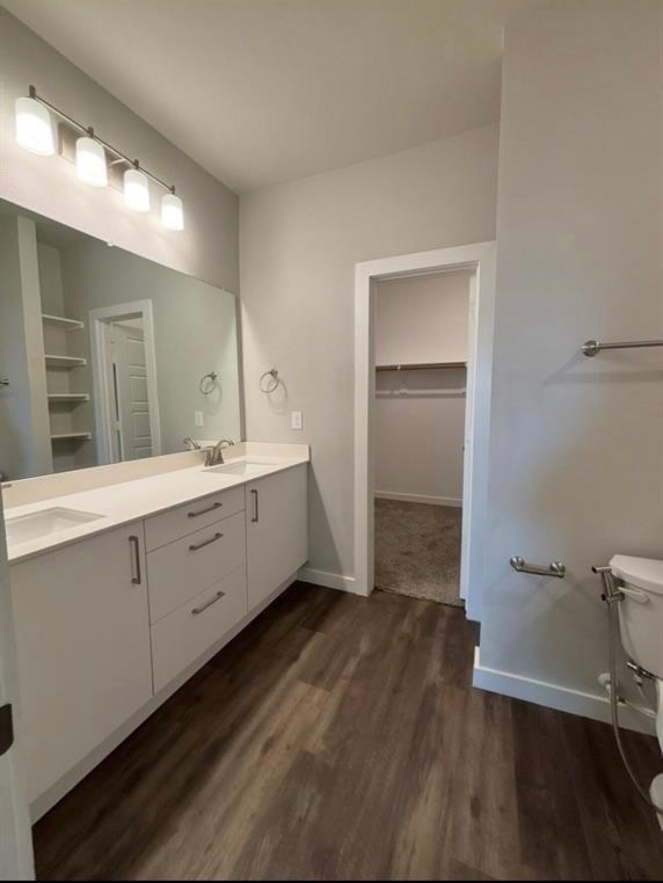 Building Photo - 628 Blackland Dr