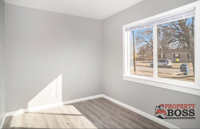 Building Photo - 4216 W 19th Plaza