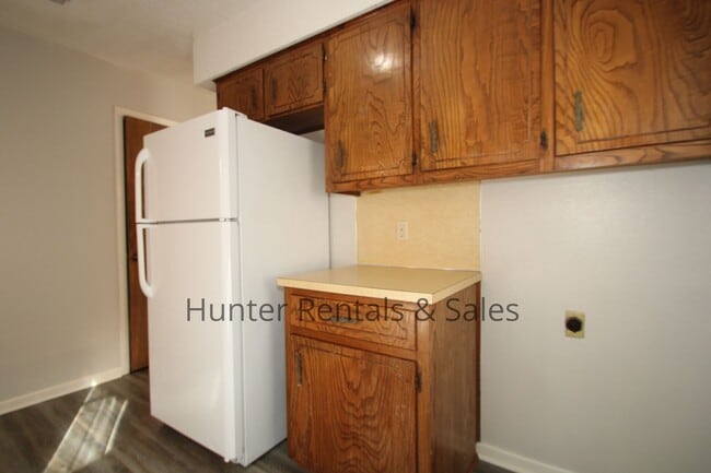 Building Photo - Super Cute!