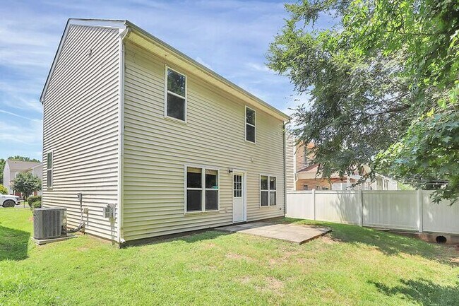 Building Photo - 4BD/2.5BA Home in Wallace Creek