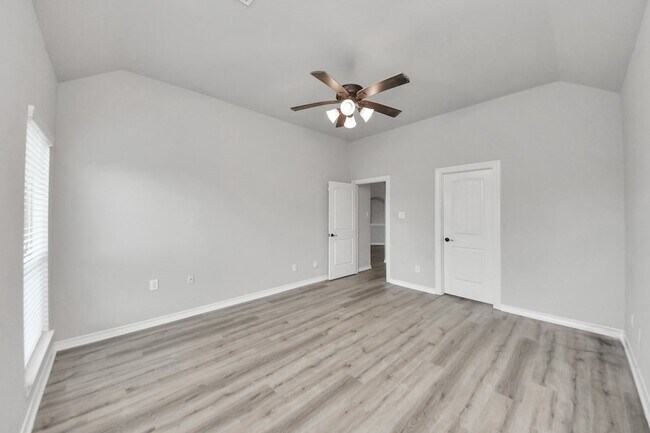 Building Photo - 2310 Brett Ct