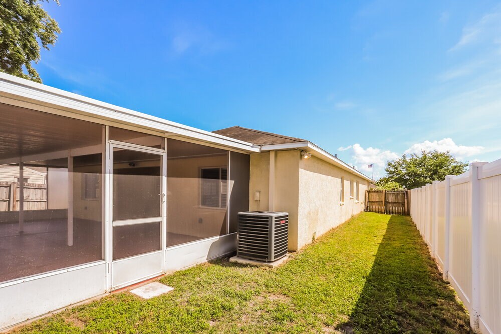 Building Photo - 1209 Alpine Lake Dr