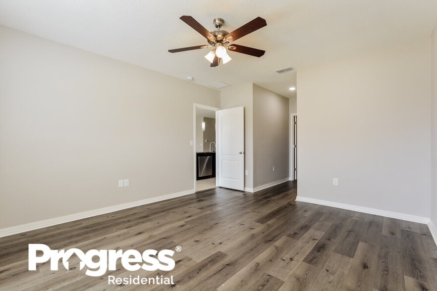 Building Photo - 5120 Star Ruby Ave