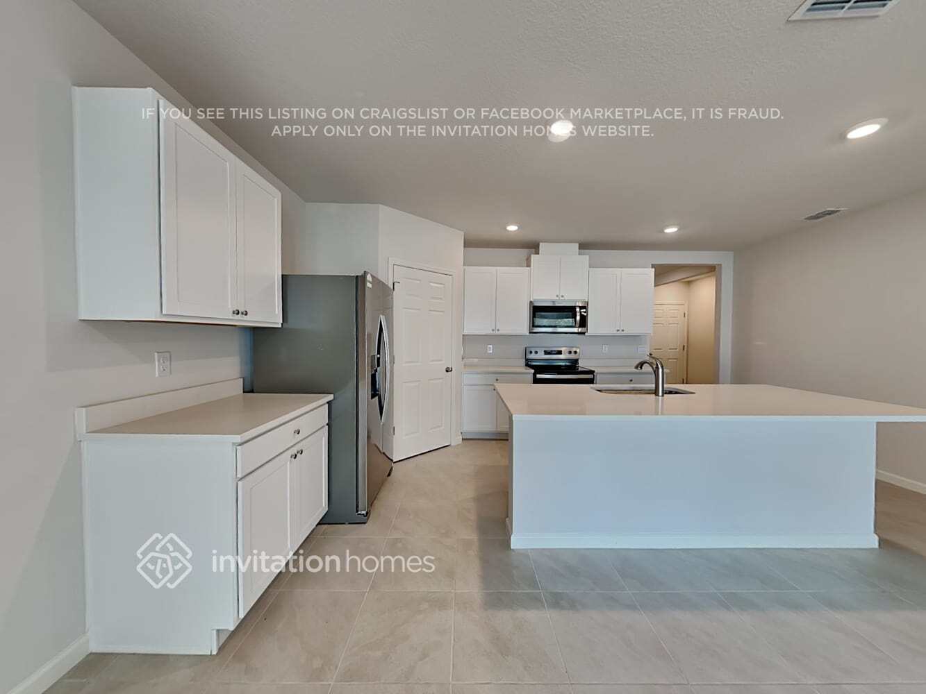 Building Photo - 1375 Valencia St SE