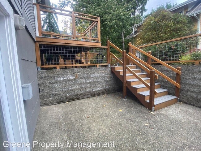 Building Photo - 3 br, 2 bath House - 1222 9th Ave SE
