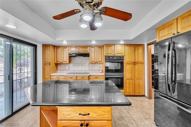 Building Photo - 2457 Swan Ln