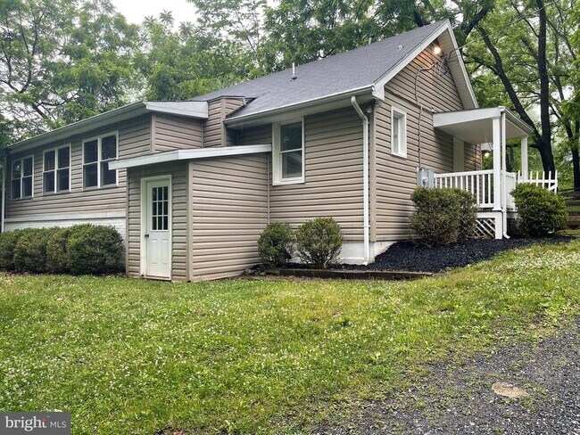 Building Photo - 158 Bifrost Way