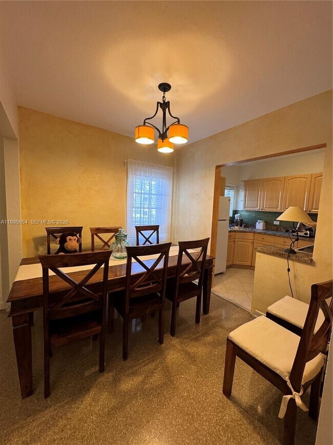 Building Photo - 510 76th St