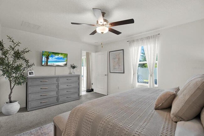 Building Photo - 5538 Blue Azure Dr