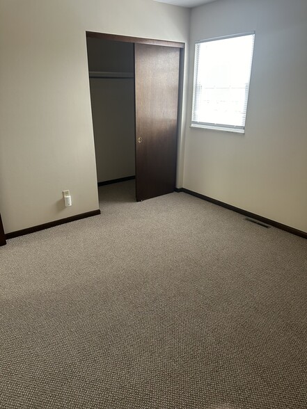 Building Photo - 270 Stocksdale Dr