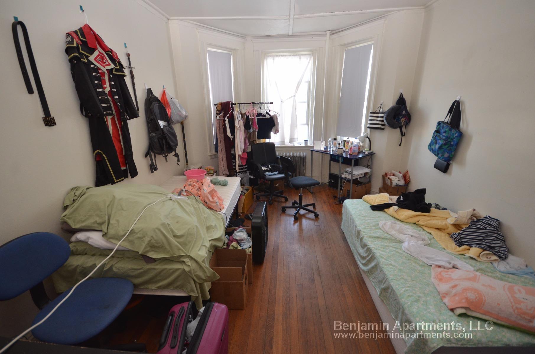 Building Photo - 1175 Boylston St