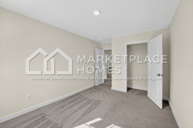 Building Photo - 7661 Belhaven Ln