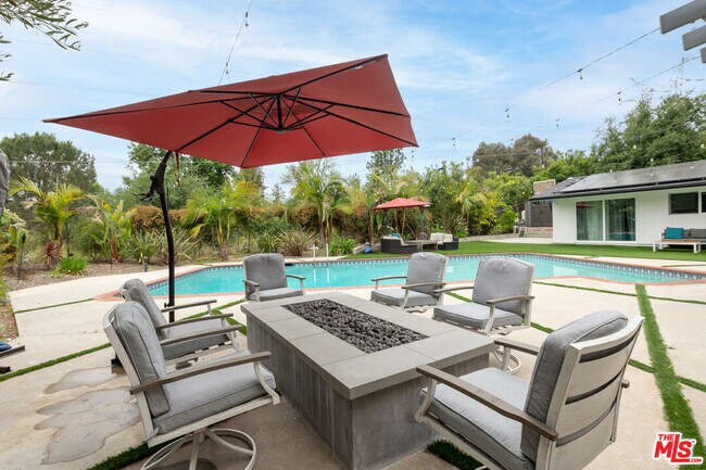 Building Photo - 4629 Cerro Verde Pl
