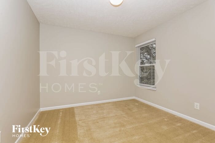 Building Photo - 322 Elderberry Way