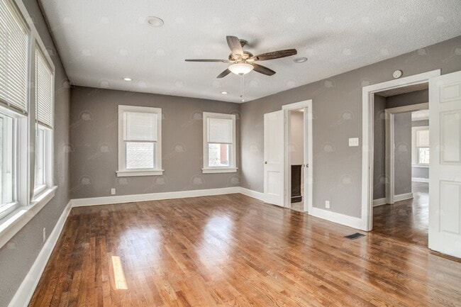 Building Photo - 4404 Benton Blvd