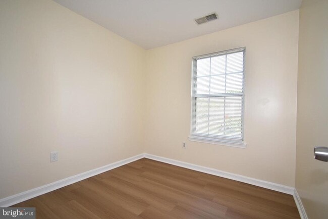 Building Photo - 1389 Walkabout Ct