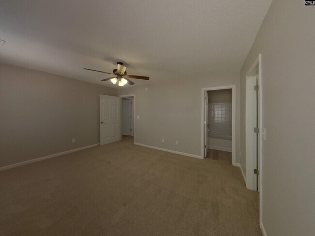 Building Photo - 136 Katrina Ct