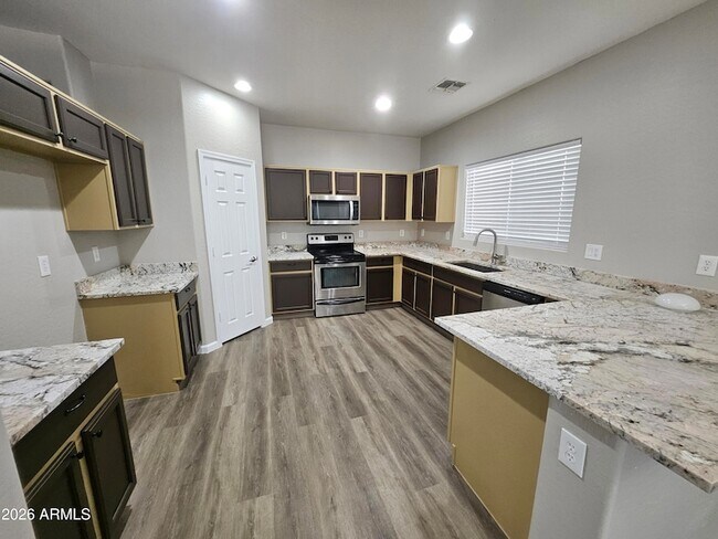 Building Photo - 25850 W Pleasant Ln