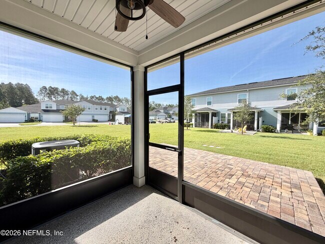 Building Photo - 417 Pine Bluff Dr