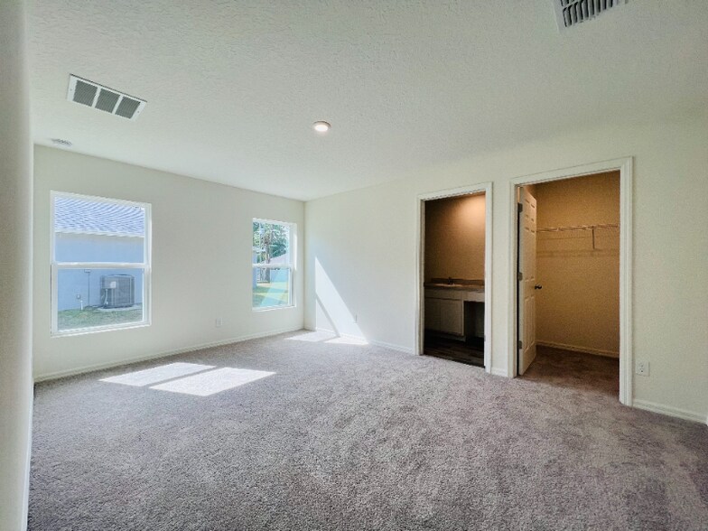 Building Photo - 1094 Harlingen Rd SW