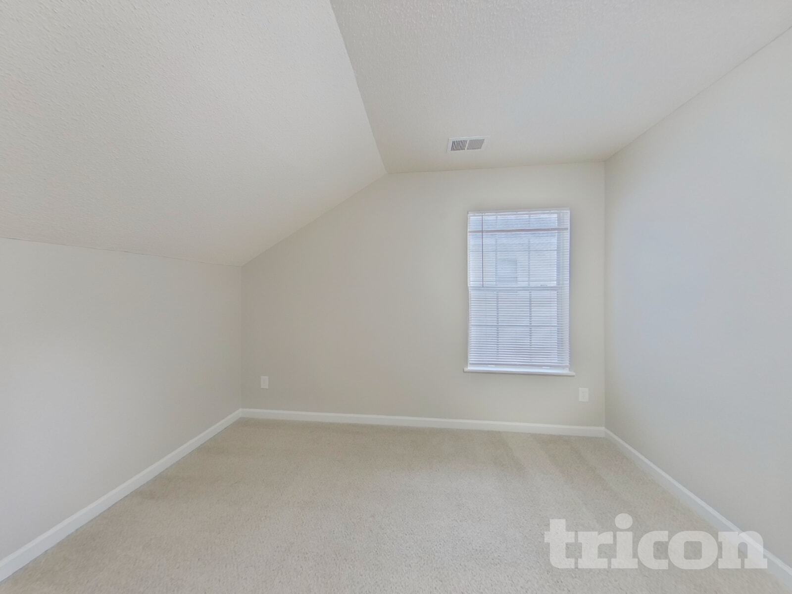 Building Photo - 2048 Lake Carolina Dr