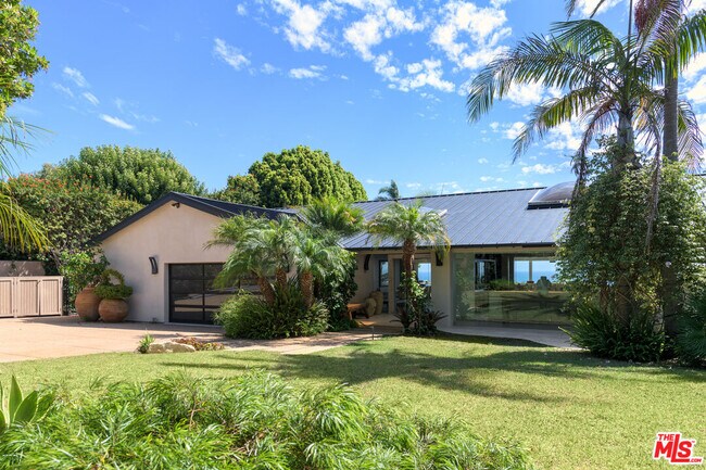 Building Photo - 29020 Cliffside Dr
