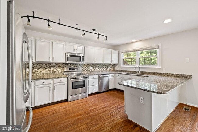 Building Photo - 203 Princeton Cir