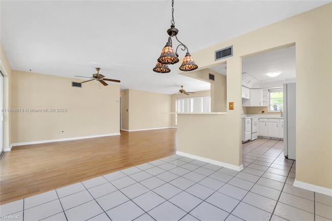 Building Photo - 3 br, 2 bath House - 4331 NW 10th St