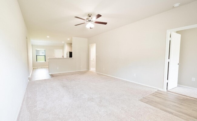 Building Photo - 44 Dunnaway Dr
