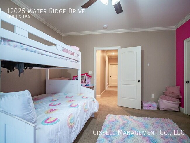 Building Photo - 12025 Water Ridge Dr