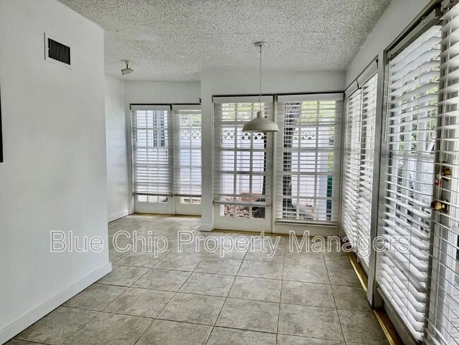 Building Photo - 43 Aegean Ave
