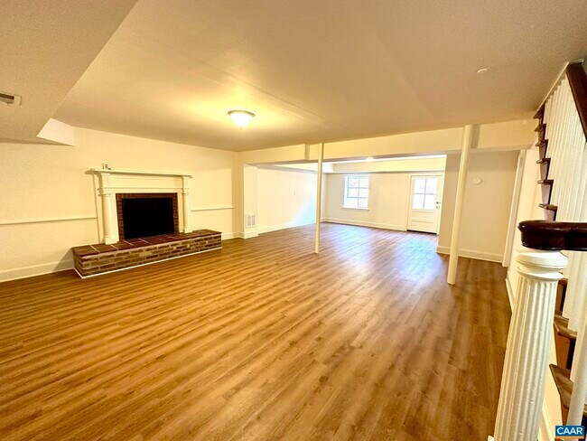 Building Photo - 2278 Hansens Mountain Rd